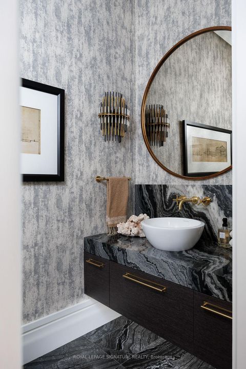 Photo 8 at 207 Strathallan Boulevard, Lawrence Park South, Toronto