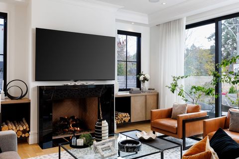 Photo 16 at 207 Strathallan Boulevard, Lawrence Park South, Toronto