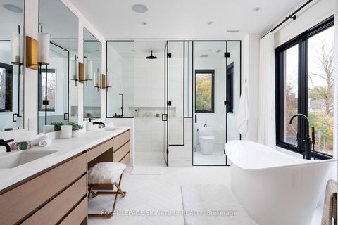 Photo 29 at 207 Strathallan Boulevard, Lawrence Park South, Toronto