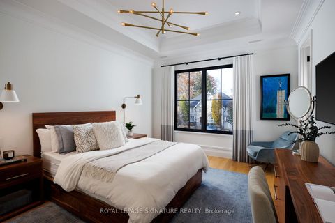 Photo 34 at 207 Strathallan Boulevard, Lawrence Park South, Toronto