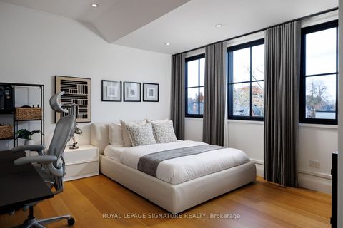 Photo 37 at 207 Strathallan Boulevard, Lawrence Park South, Toronto