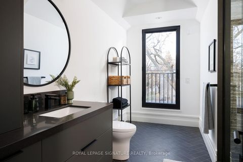 Photo 38 at 207 Strathallan Boulevard, Lawrence Park South, Toronto