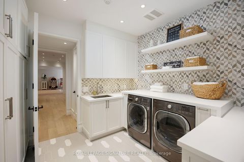 Photo 46 at 207 Strathallan Boulevard, Lawrence Park South, Toronto