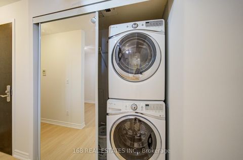 Photo 14 at 2809 - 761 Bay Street, Bay Street Corridor, Toronto