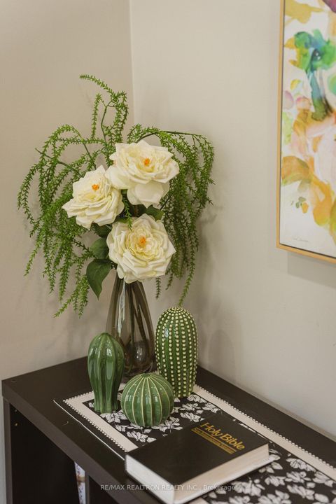 Photo 18 at 2 Lynedock Crescent, Donalda, Toronto