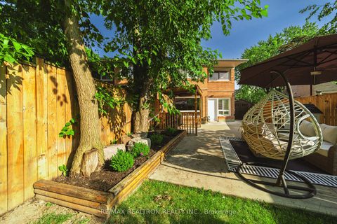 Photo 34 at 2 Lynedock Crescent, Donalda, Toronto