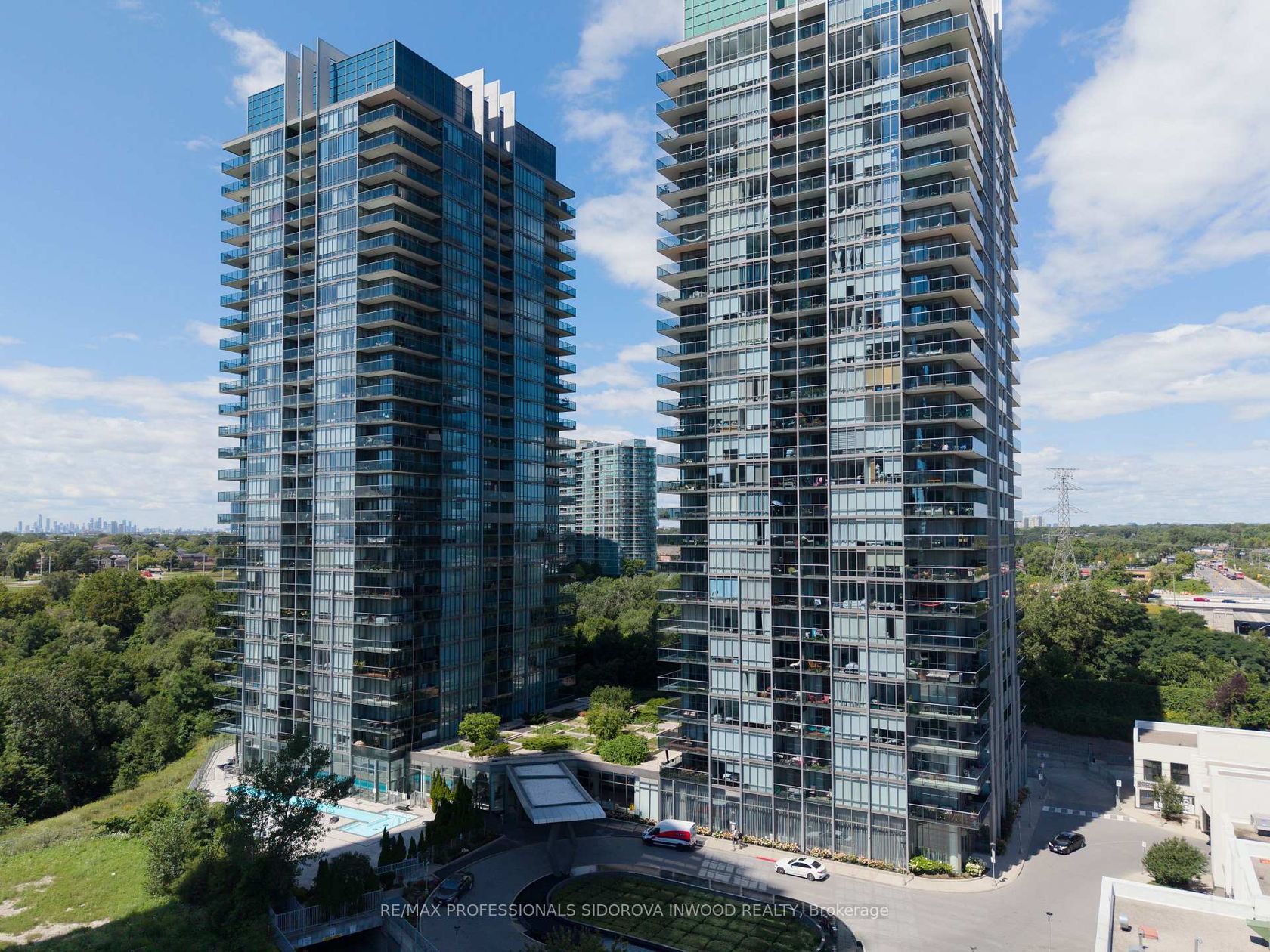 305 - 88 Park Lawn Road, Mimico, Toronto photo number 2