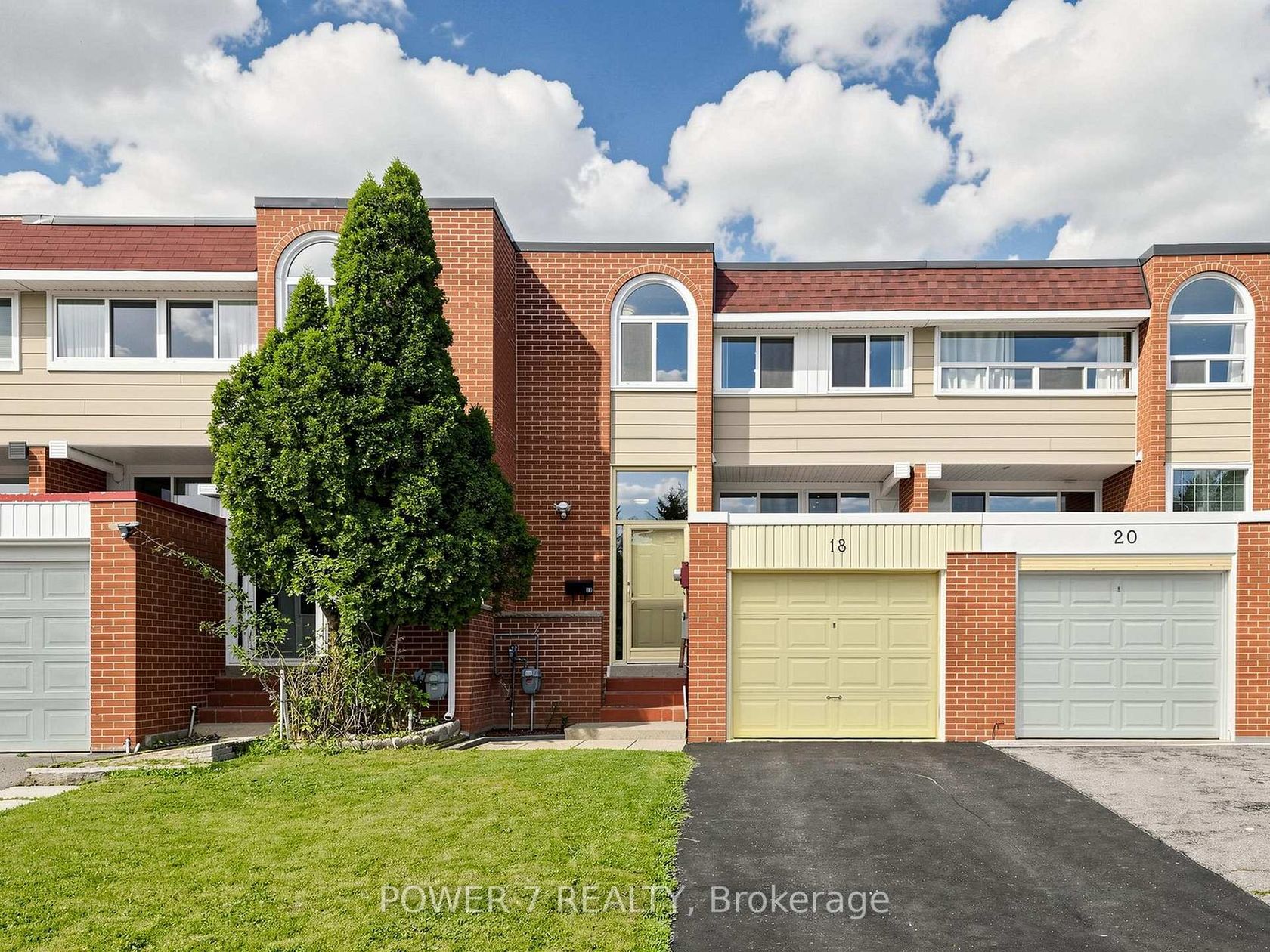 18 Sprucewood Court, L