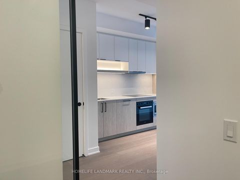 Photo 13 at 1512 - 91 Montclair Avenue, Forest Hill South, Toronto