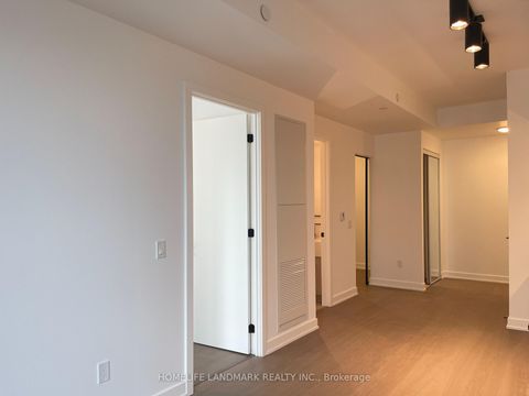 Photo 14 at 1512 - 91 Montclair Avenue, Forest Hill South, Toronto