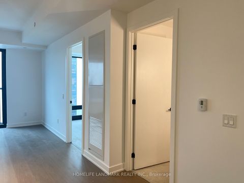 Photo 16 at 1512 - 91 Montclair Avenue, Forest Hill South, Toronto