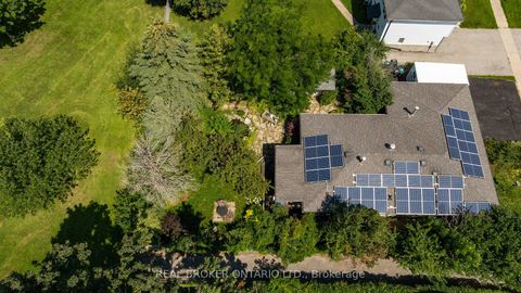 Photo 2 at 61 Bernick Drive, Grove East, Barrie