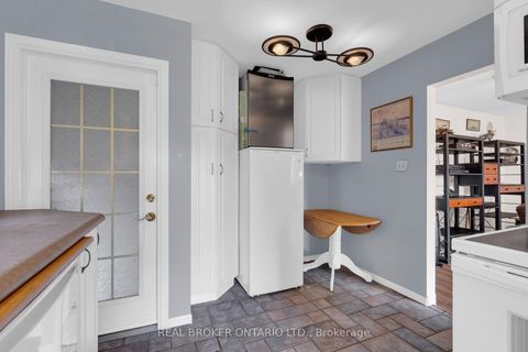 Photo 10 at 61 Bernick Drive, Grove East, Barrie