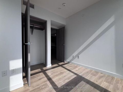 Photo 2 at 2203 - 3 Concord Cityplace Way, Waterfront Communities C1, Toronto
