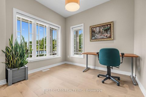 Photo 3 at 2 Pennell Drive, Ardagh, Barrie