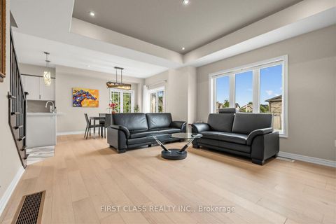 Photo 8 at 2 Pennell Drive, Ardagh, Barrie