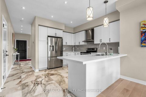 Photo 12 at 2 Pennell Drive, Ardagh, Barrie
