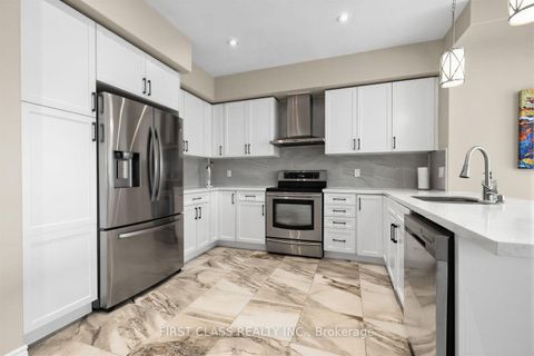 Photo 15 at 2 Pennell Drive, Ardagh, Barrie
