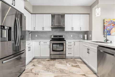 Photo 16 at 2 Pennell Drive, Ardagh, Barrie