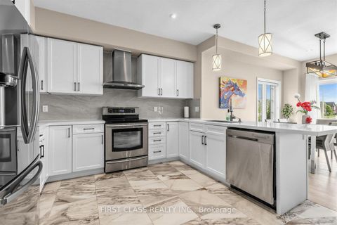 Photo 17 at 2 Pennell Drive, Ardagh, Barrie