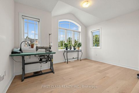Photo 25 at 2 Pennell Drive, Ardagh, Barrie