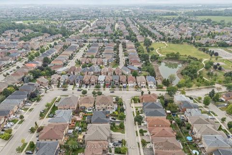 Photo 3 at 332 St Joan Of Arc Avenue, Maple, Vaughan