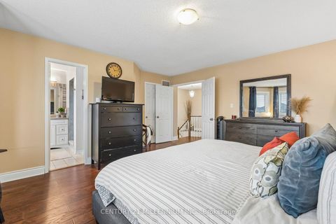 Photo 23 at 332 St Joan Of Arc Avenue, Maple, Vaughan