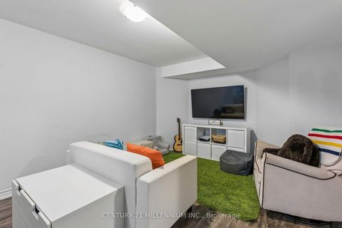 Photo 34 at 332 St Joan Of Arc Avenue, Maple, Vaughan