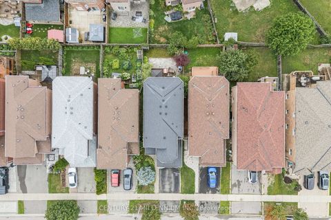Photo 45 at 332 St Joan Of Arc Avenue, Maple, Vaughan