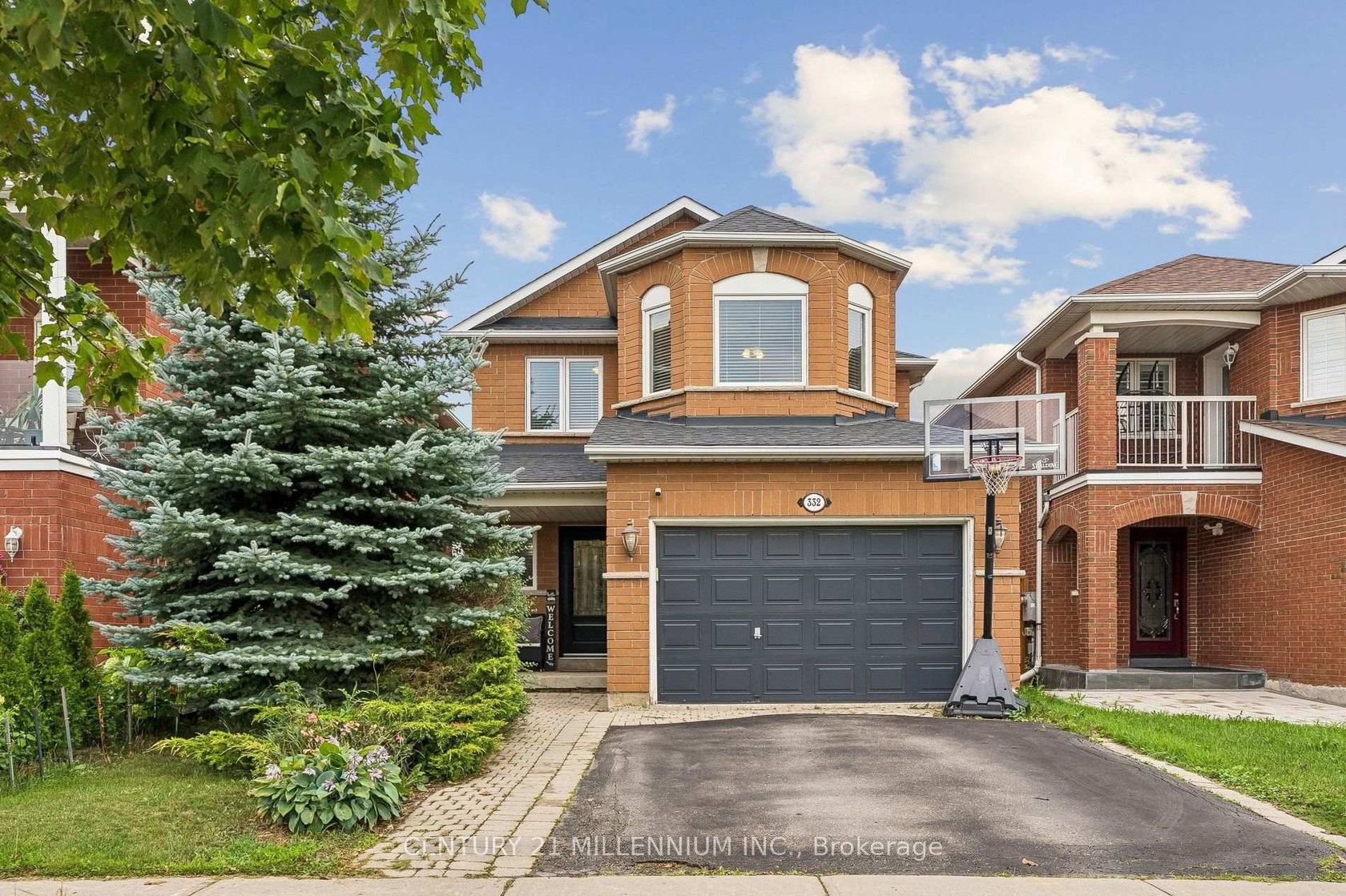 332 St Joan Of Arc Avenue, Maple, Vaughan photo number 2