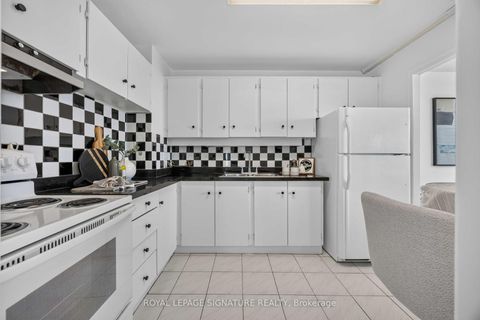 Photo 13 at 2502 - 715 Don Mills Road, Flemingdon Park, Toronto