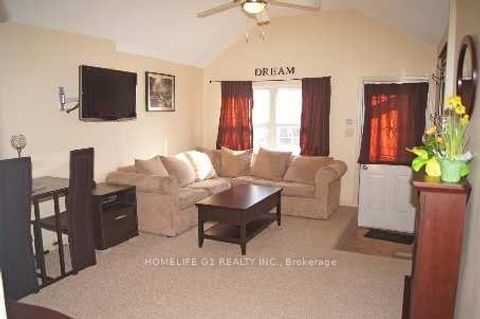 Photo 1 at 122 Harding Boulevard, Cliffside, Toronto