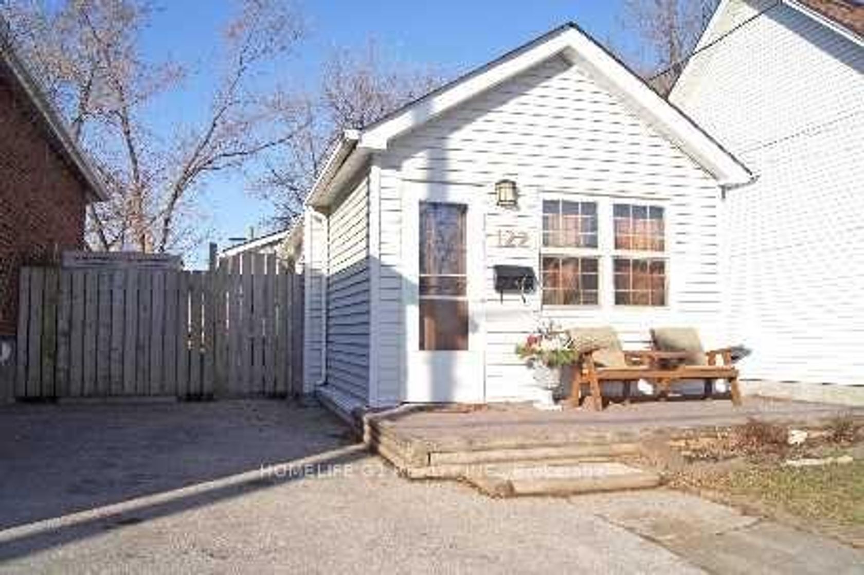 122 Harding Boulevard, Cliffside, Toronto 