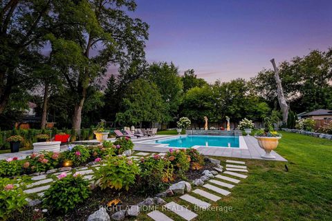 Photo 11 at 10 Yongeview Avenue, South Richvale, Richmond Hill