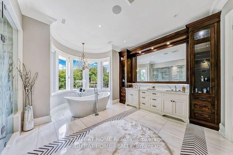 Photo 36 at 10 Yongeview Avenue, South Richvale, Richmond Hill