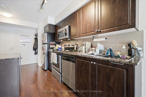 Photo 4 at 1170 - 209 Fort York Boulevard, Niagara, Toronto