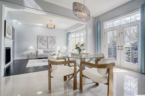 Photo 13 at 16 Gracedale Drive, Westbrook, Richmond Hill