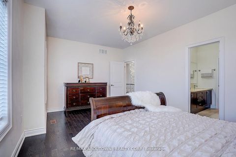 Photo 27 at 16 Gracedale Drive, Westbrook, Richmond Hill