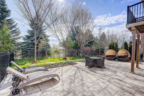 Photo 39 at 16 Gracedale Drive, Westbrook, Richmond Hill