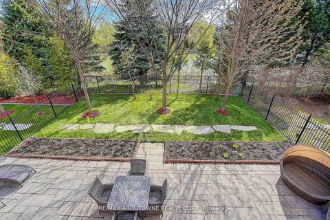 Photo 40 at 16 Gracedale Drive, Westbrook, Richmond Hill