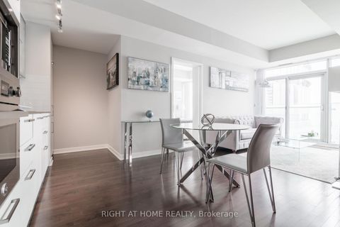 Photo 6 at 5606 - 14 York Street, Waterfront Communities C1, Toronto