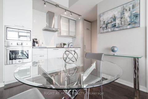 Photo 12 at 5606 - 14 York Street, Waterfront Communities C1, Toronto