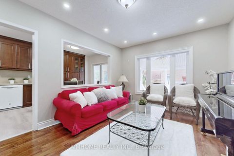 Photo 3 at 399 Flanagan Court, Summerhill Estates, Newmarket
