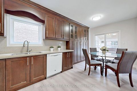 Photo 10 at 399 Flanagan Court, Summerhill Estates, Newmarket