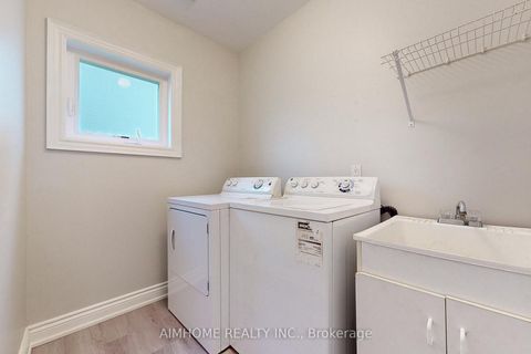 Photo 33 at 399 Flanagan Court, Summerhill Estates, Newmarket