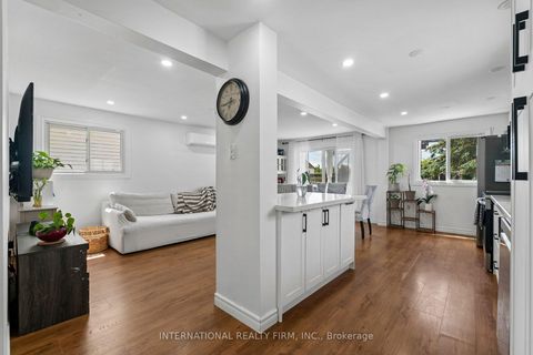 Photo 4 at 206 Hickling Trail, Grove East, Barrie