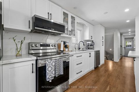 Photo 9 at 206 Hickling Trail, Grove East, Barrie