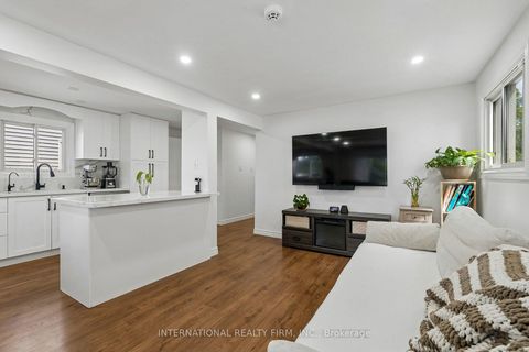 Photo 11 at 206 Hickling Trail, Grove East, Barrie