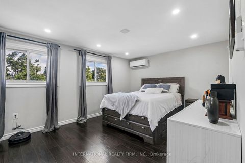 Photo 15 at 206 Hickling Trail, Grove East, Barrie