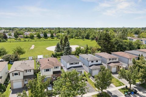 Photo 35 at 206 Hickling Trail, Grove East, Barrie